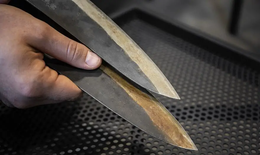patina vs rust on knives