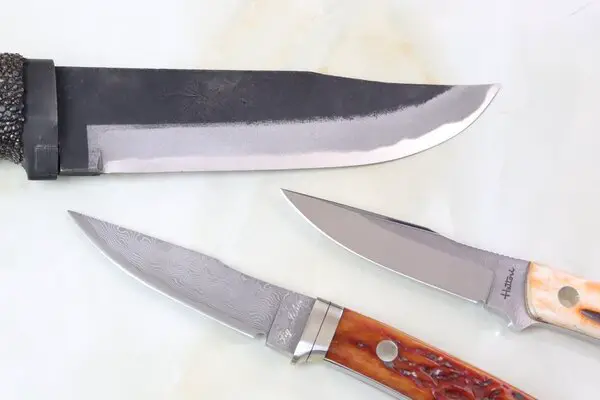 differences between tanto and clip point knives