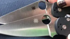 comparison between fake and real spyderco